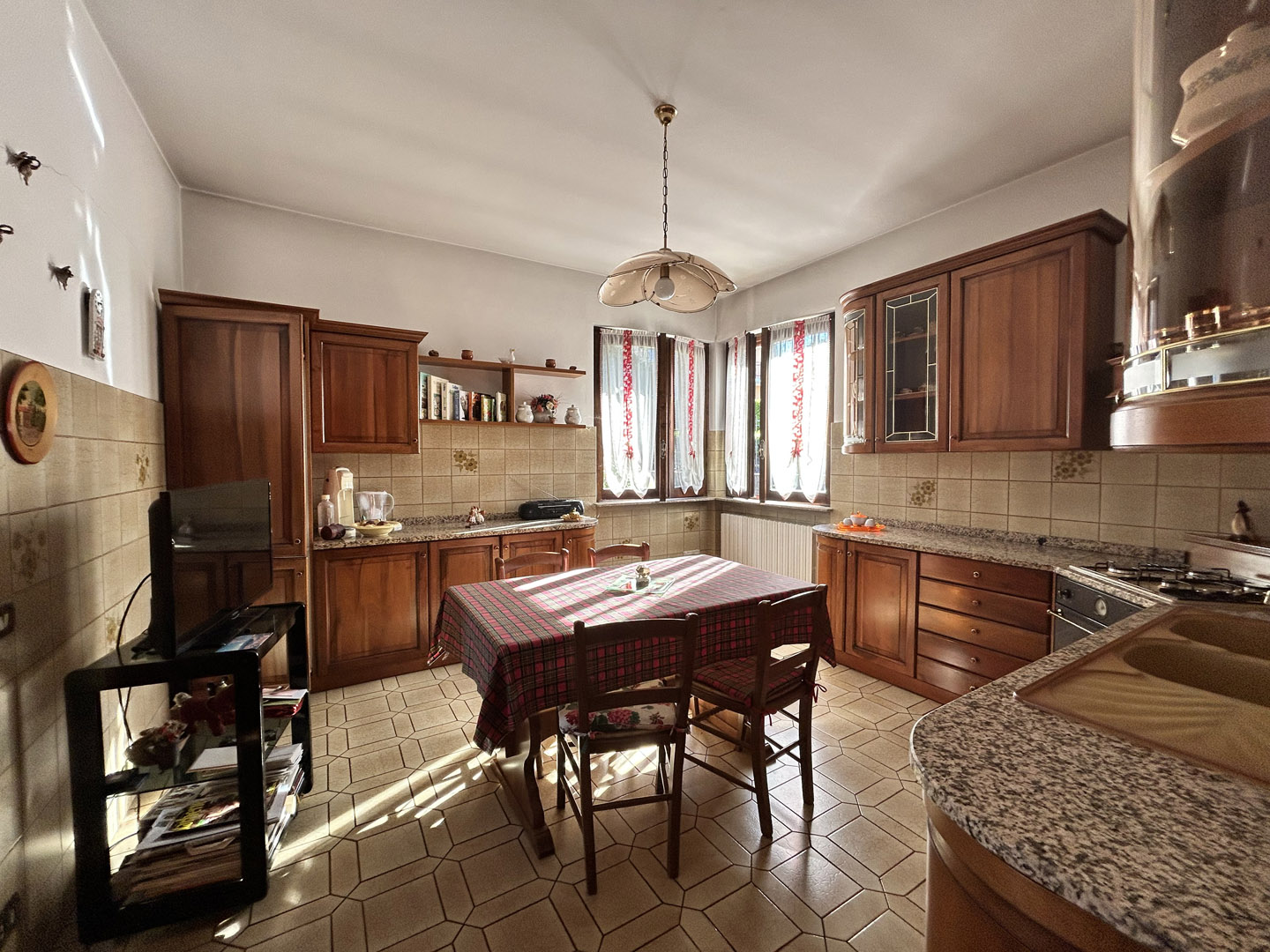 HABITAT VARESE VILLA AZZATE CENTRO VIA CADORE (1)